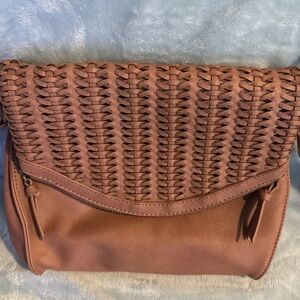 Woven Leather Shoulder Bag - Brown